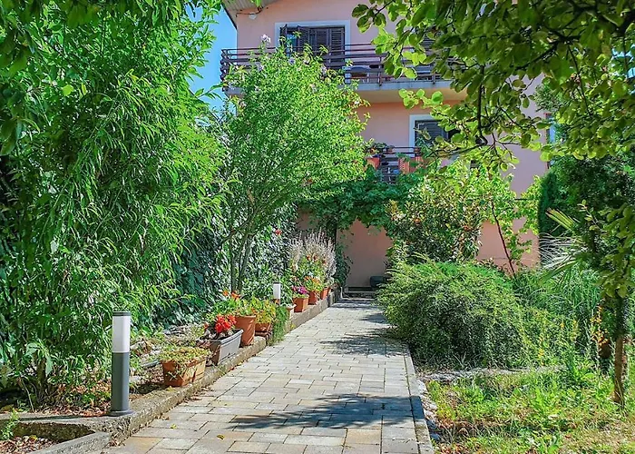 Marinici - With Private Parking Apartament Rijeka