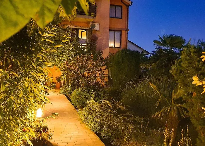 Marinici - With Private Parking Apartament *